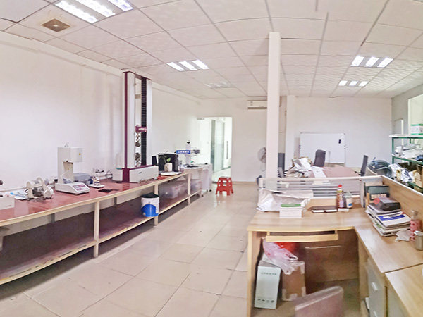 檢測設(shè)備一角